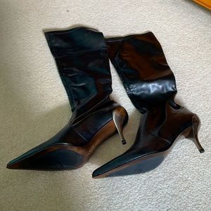 Donald J Pliner Black Calf Stretch Boots. Size 7.5